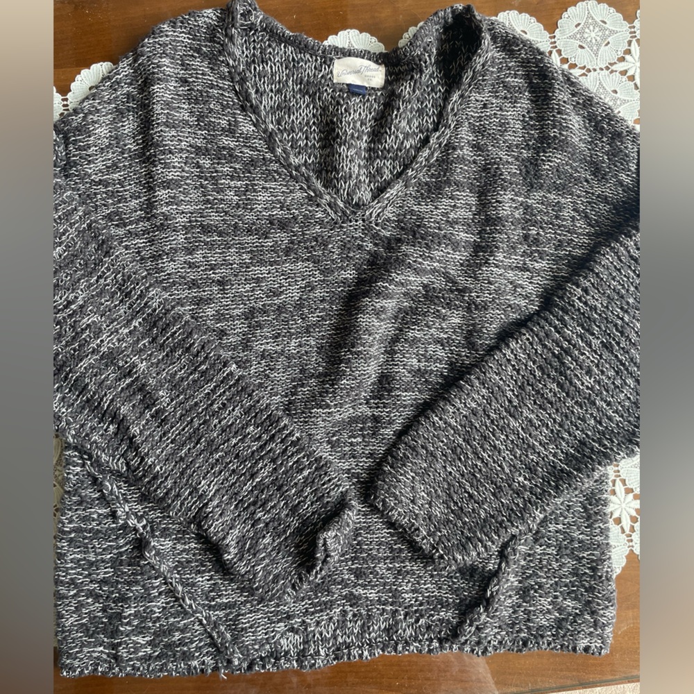 Chunky Knit Universal Thread Women's Charcoal V-Neck Sweater